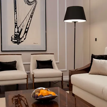 Mercure Sepia 비드고슈치