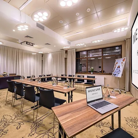 Mercure Sepia 4*