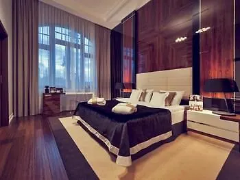 Mercure Sepia