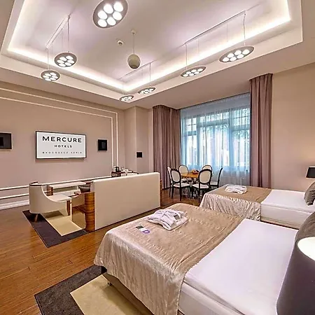 Mercure Sepia 비드고슈치